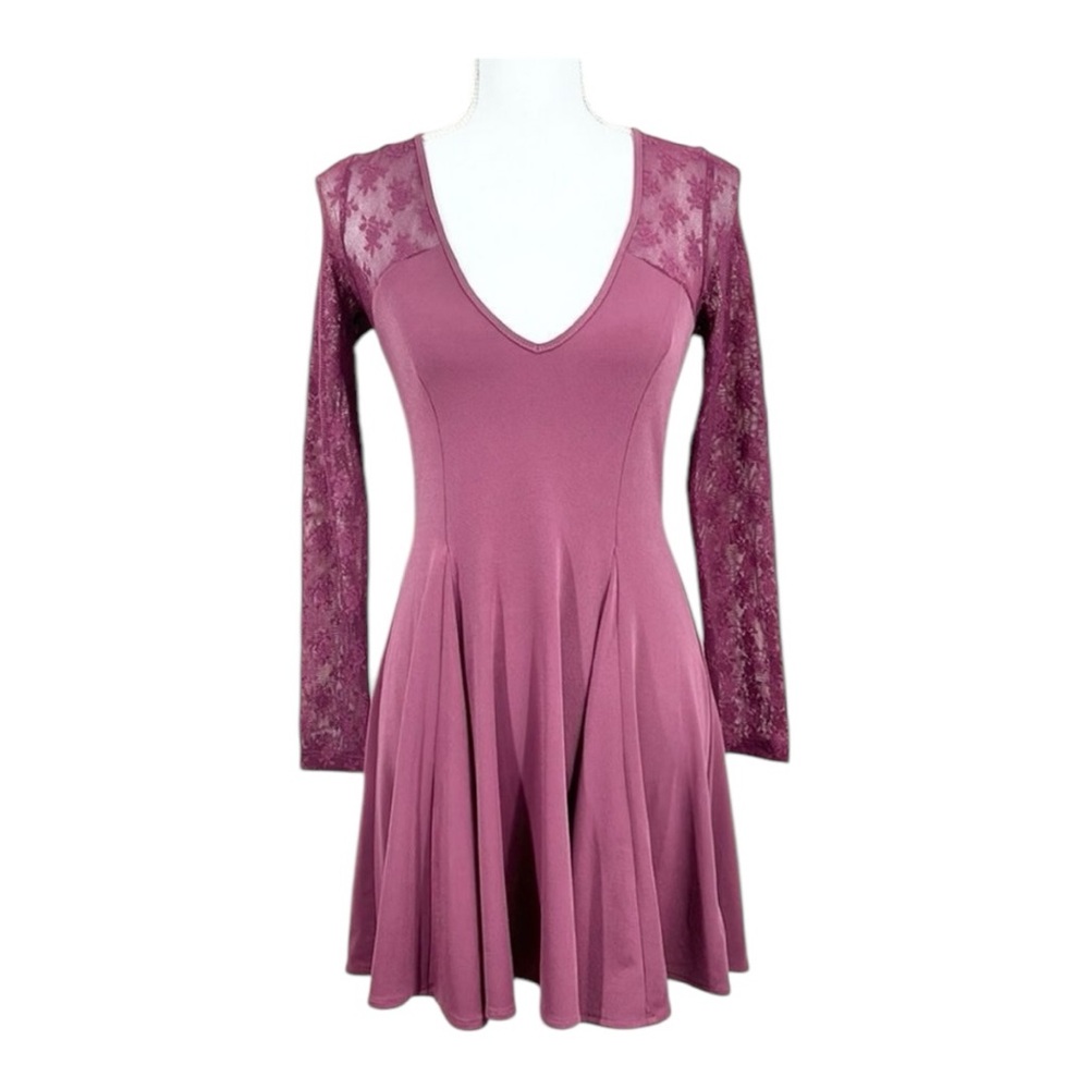 Urban Outfitters Kimchi Blue Lace Deep V Stretchy Long Sleeve Mauve Dress Small